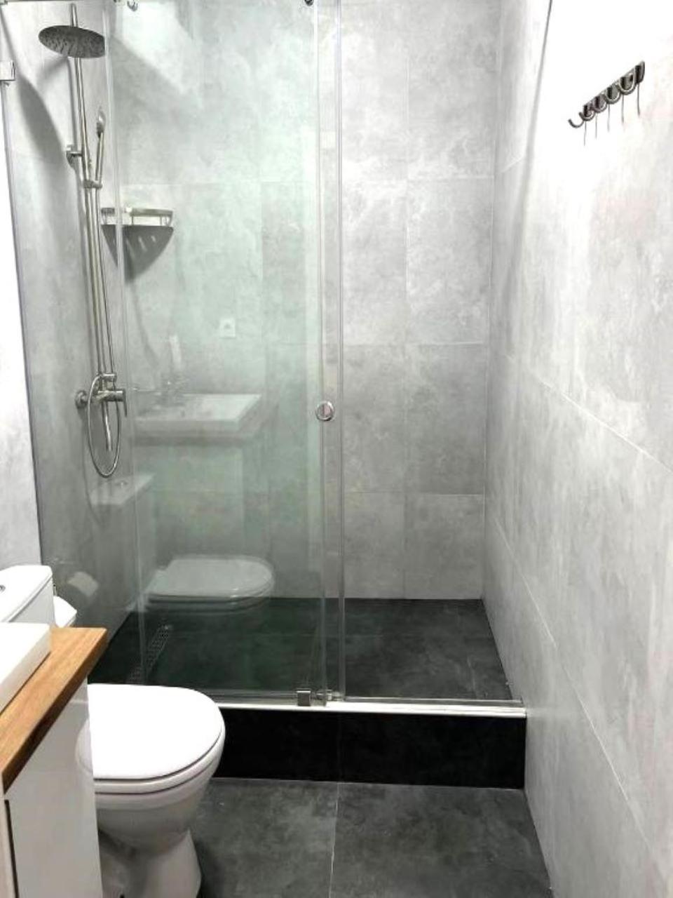Dosman Hotel Bishkek Esterno foto